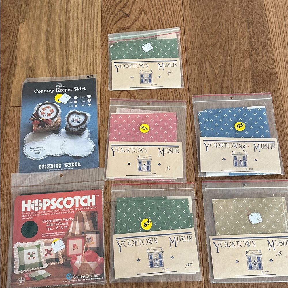 Vintage 1983 Yorktown Muslin Fabric Set and Cross Stitch Fabric